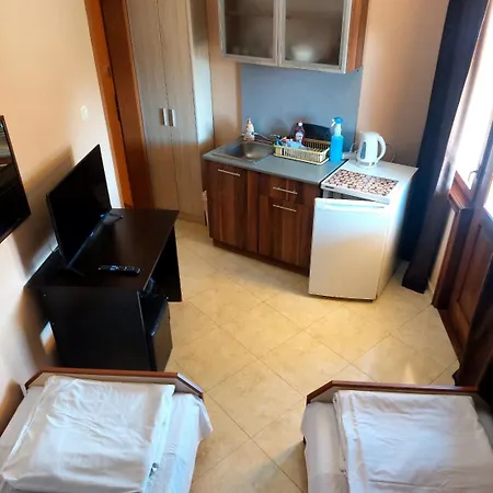 Hristovi & Апартаменты *