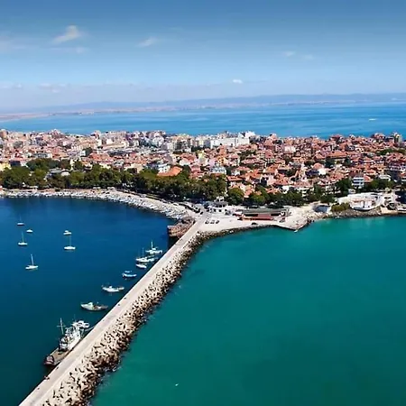 Apartment Hristovi &