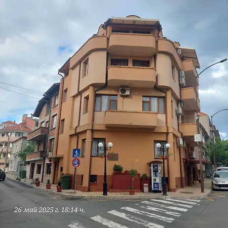 Apartment Hristovi &